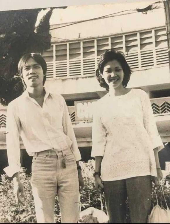 Ảnh nhan sắc thời trẻ của bố mẹ Mai Phương khiến fans ngỡ ngàng.