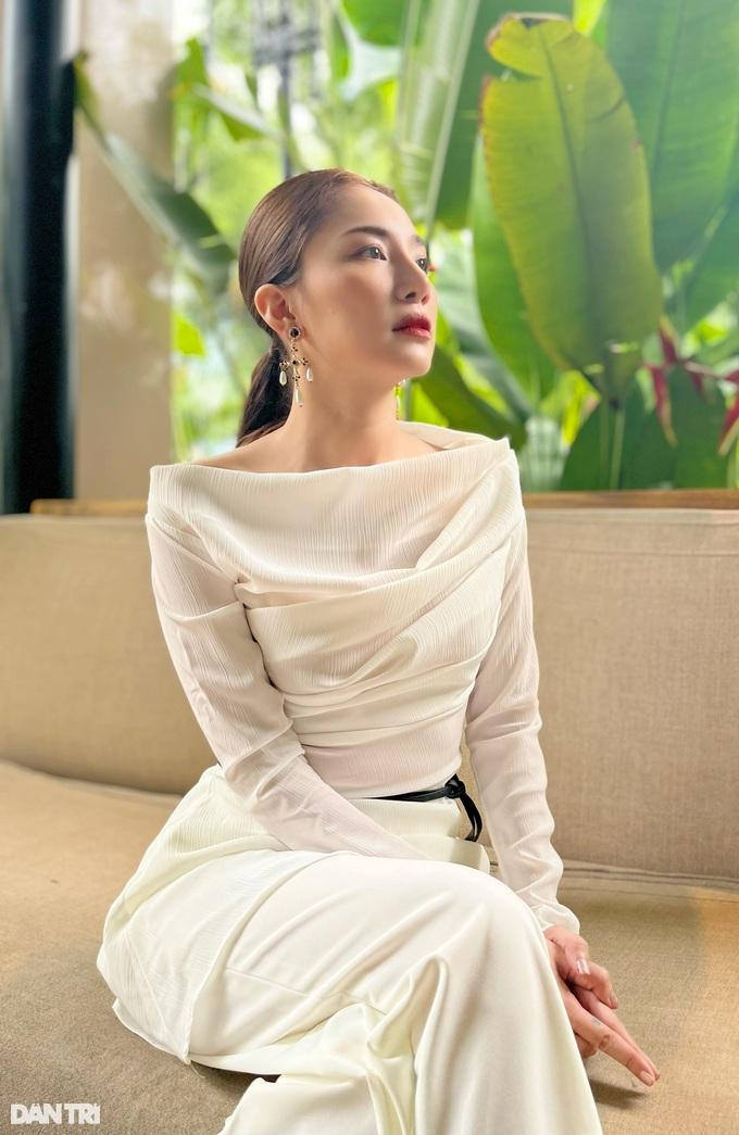 Nữ diễn viên cho biết chỉ khi hoạt động nghệ thuật cô mới thật sự cảm thấy thăng hoa cảm xúc (Ảnh: Phương Nhi). Nữ diễn viên cho biết chỉ khi hoạt động nghệ thuật cô mới thật sự cảm thấy thăng hoa cảm xúc (Ảnh: Phương Nhi).