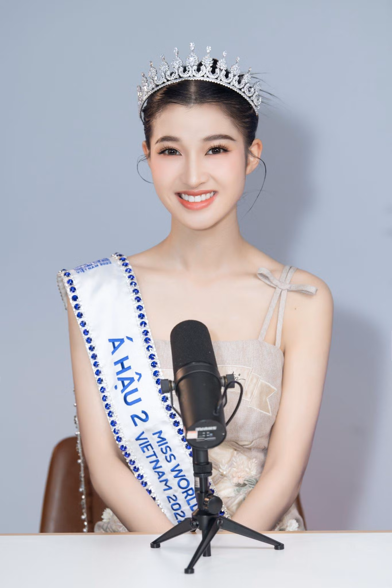 Á hậu Nguyễn Phương Nhi. Á hậu Nguyễn Phương Nhi.