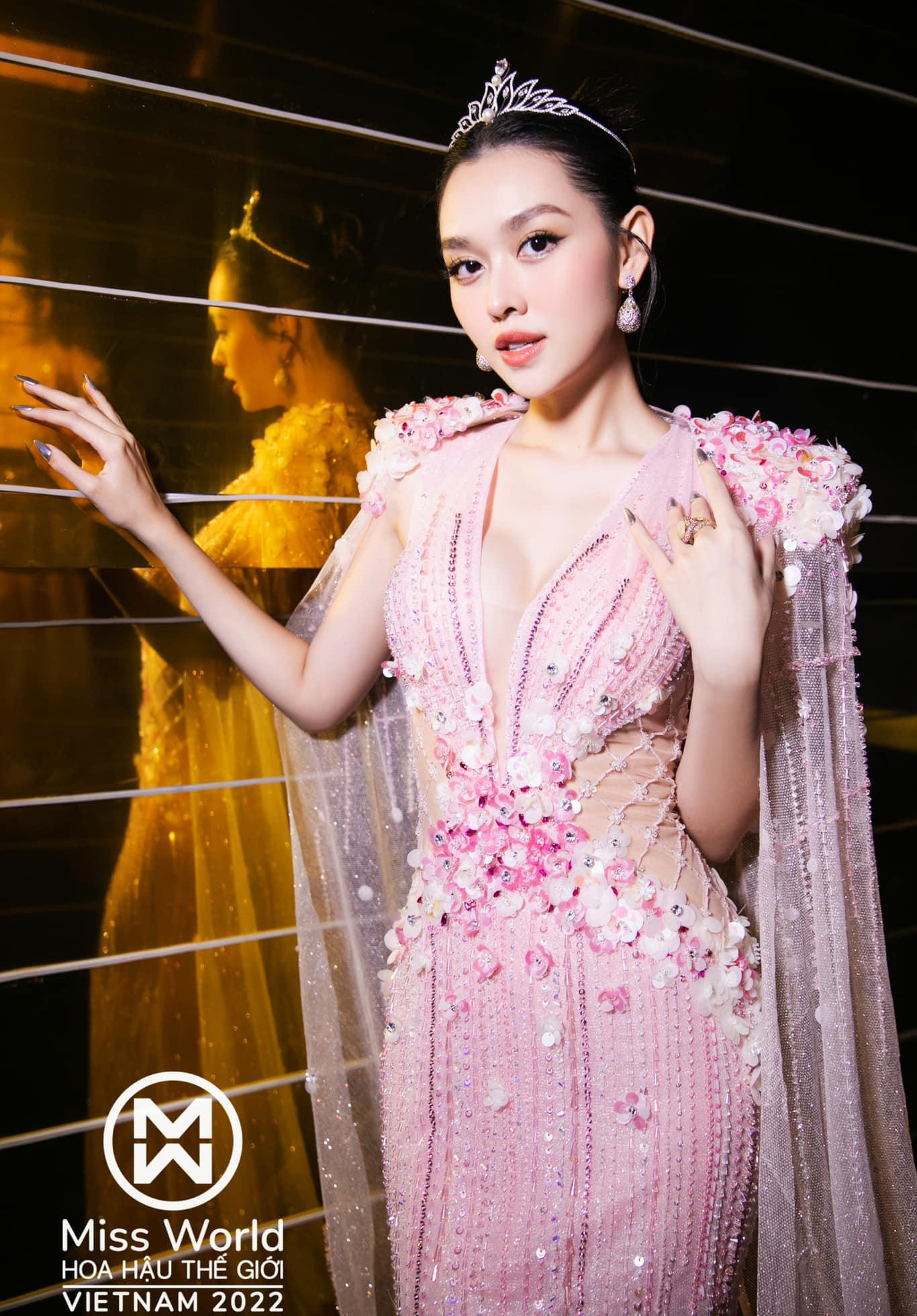 Mặc dù đã lập gia đình nhưng Tường San vẫn hoàn thành nhiệm kỳ của mình một cách ấn tượng, tham gia rất nhiều hoạt động từ thiện - xã hội để đóng góp cho cộng đồng.