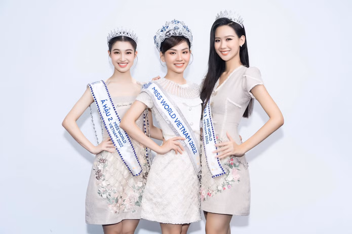 Top 3 Miss World Vietnam 2022 bận rộn với media tour sau khi đăng quang. Top 3 Miss World Vietnam 2022 bận rộn với media tour sau khi đăng quang.