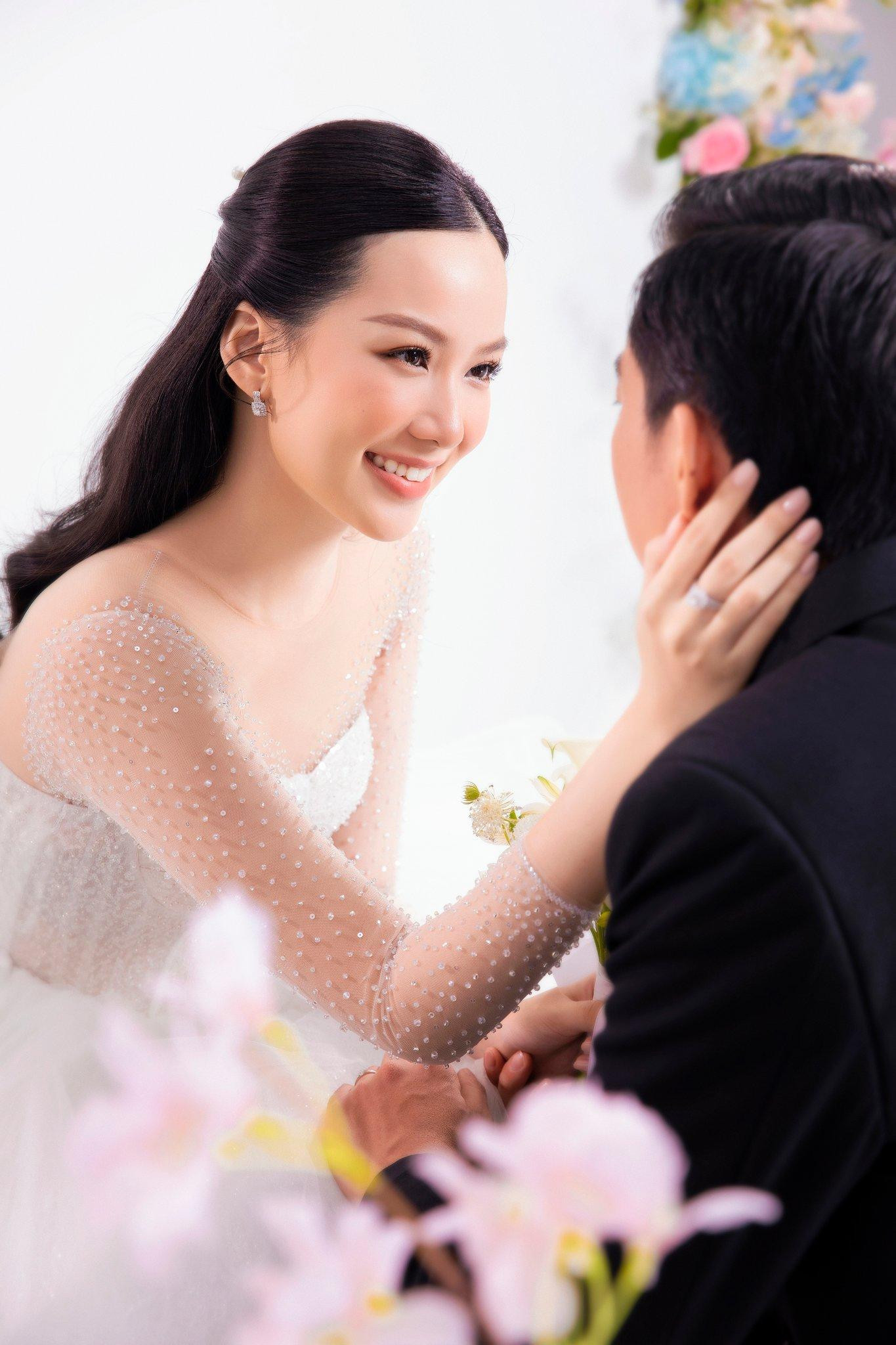 Sở hữu nhan sắc xinh đẹp, quyến rũ nên nhiều khán giả kỳ vọng cô sẽ tiếp tục tham gia một cuộc thi nhan sắc sau HHVN 2020. Tuy nhiên, người đẹp đã quyết định lên xe hoa ở tuổi 22 khiến nhiều người nuối tiếc.