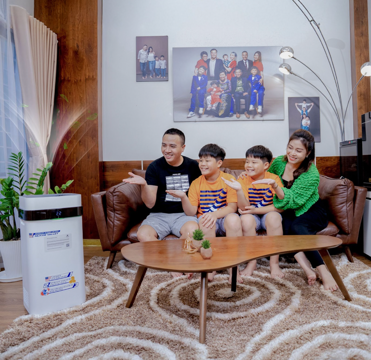 Máy lọc không khí Airdog được gia đình MC Hoàng Linh tin dùng Máy lọc không khí Airdog được gia đình MC Hoàng Linh tin dùng