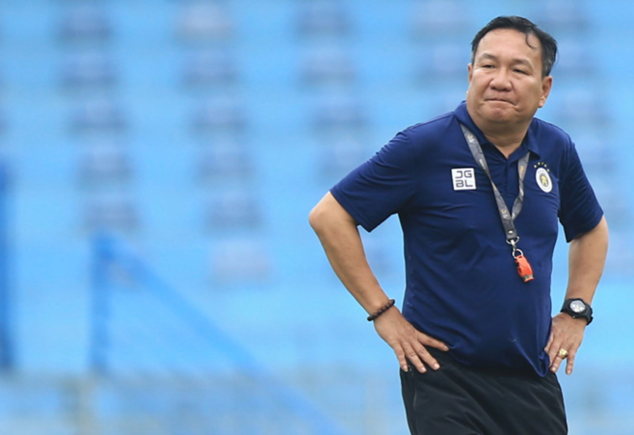 HLV Hoàng Văn Phúc liệu có thành công khi trở lại chiếc ghế đang cực nóng ở CLB Hà Nội?