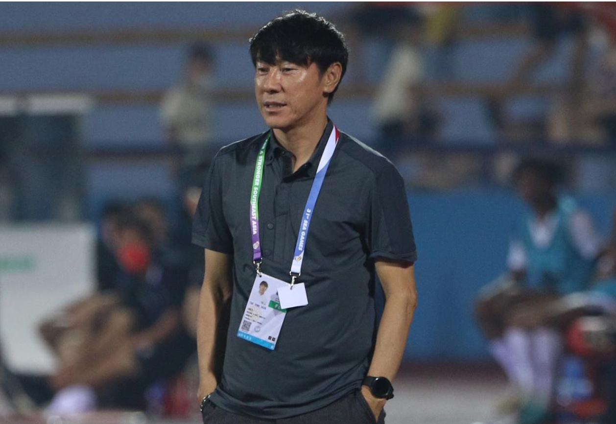 HLV Shin Tae-yong và Liên đoàn bóng đá Indonesia (PSSI) cũng chịu nhiều sức ép về chính sách sử dụng cầu thủ nhập tịch, đặc biệt khi đội tuyển Indonesia không thành công.