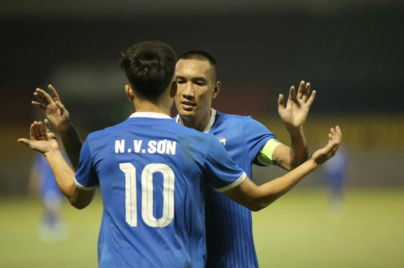 Quảng Ninh từng là đội bóng có hội CĐV hoạt động chuyên nghiệp ở V-League (ảnh Văn Hải) Quảng Ninh từng là đội bóng có hội CĐV hoạt động chuyên nghiệp ở V-League (ảnh Văn Hải)