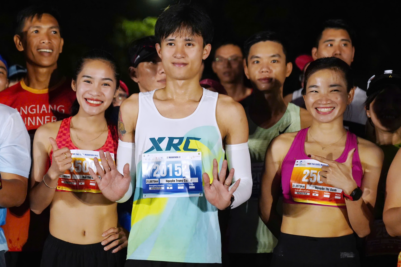 Các ngôi sao điền kinh Việt Nam dự VTV Phú Quốc 2025 ngày 6/4 (ảnh Hiển Hiển)