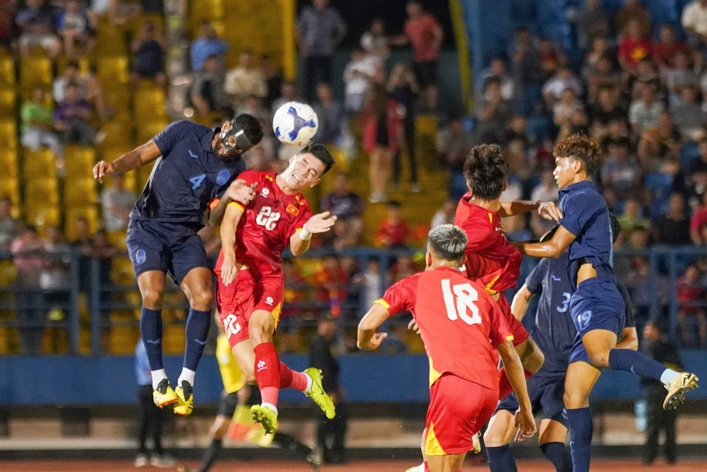 Đội tuyển Việt Nam không vượt trội so với Campuchia trong cuộc đối đầu tại Bình Dương