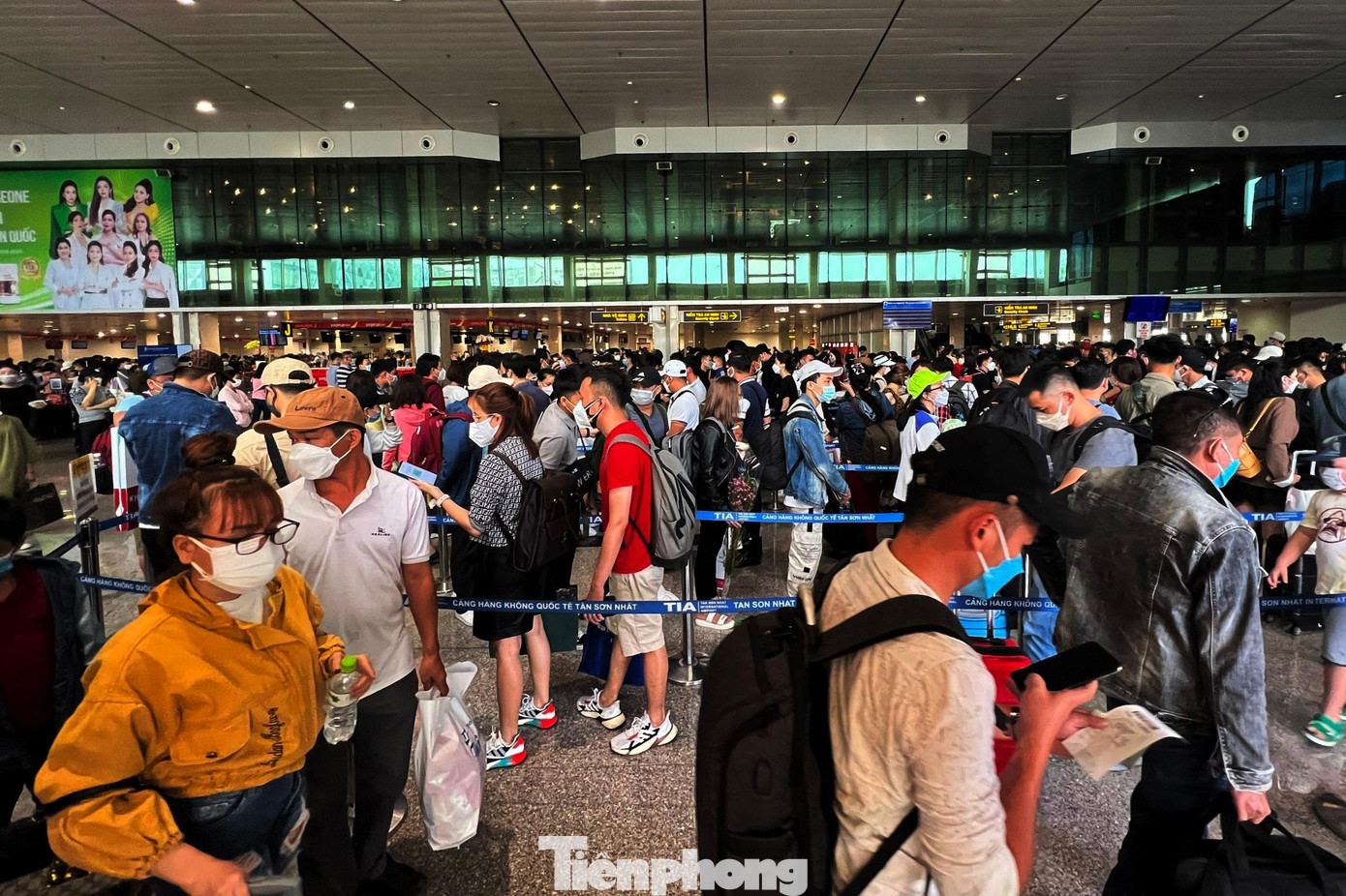 Dự báo có khoảng hơn 73.000 hành khách về quê thông qua sân bay Tân Sơn Nhất trong hôm nay. Đây là số lượng khách cao nhất trong những ngày qua.