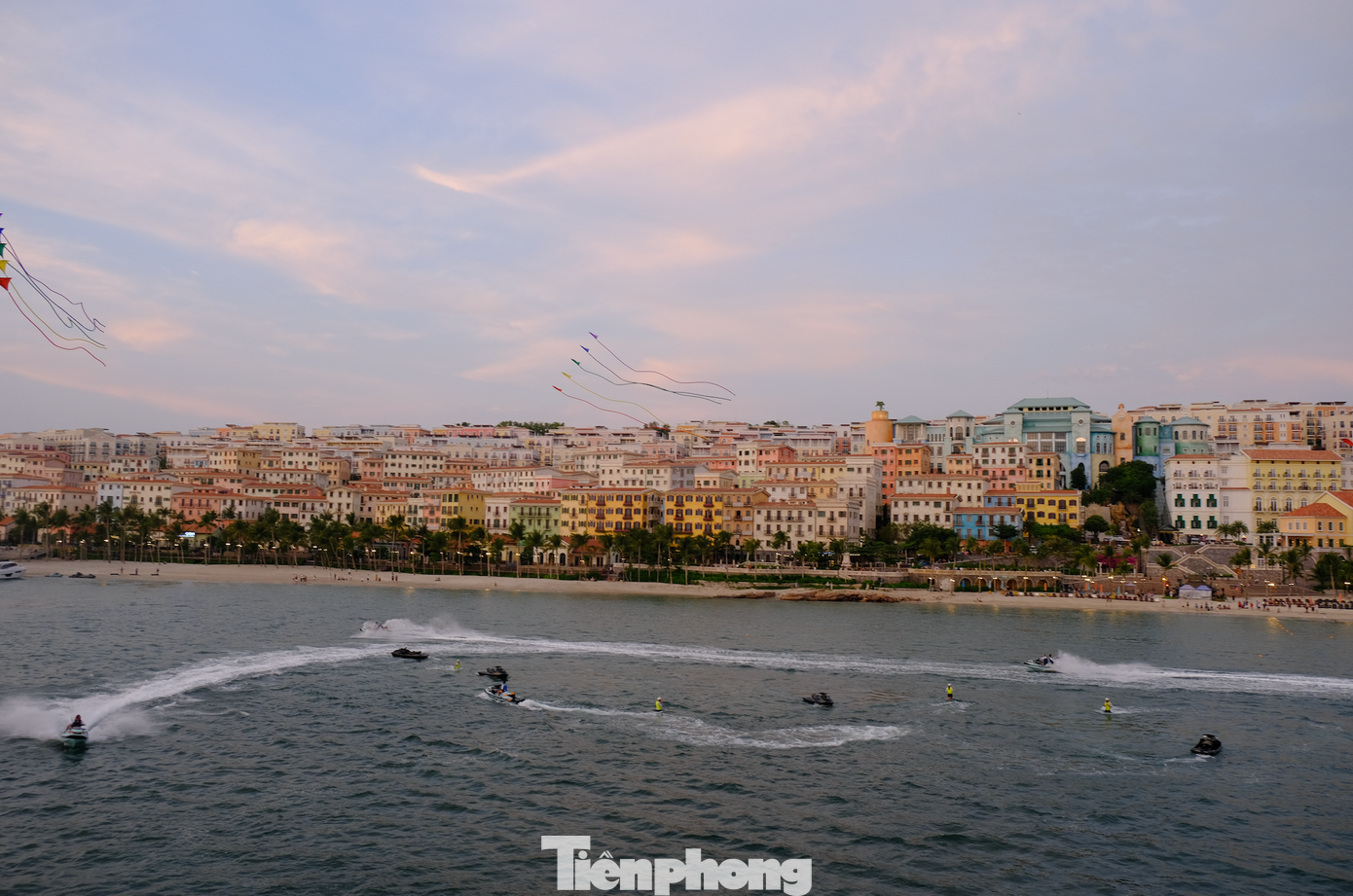 Khu nghỉ dưỡng ven biển Sunset Town Phú Quốc. Ảnh: Trần An. Khu nghỉ dưỡng ven biển Sunset Town Phú Quốc. Ảnh: Trần An.