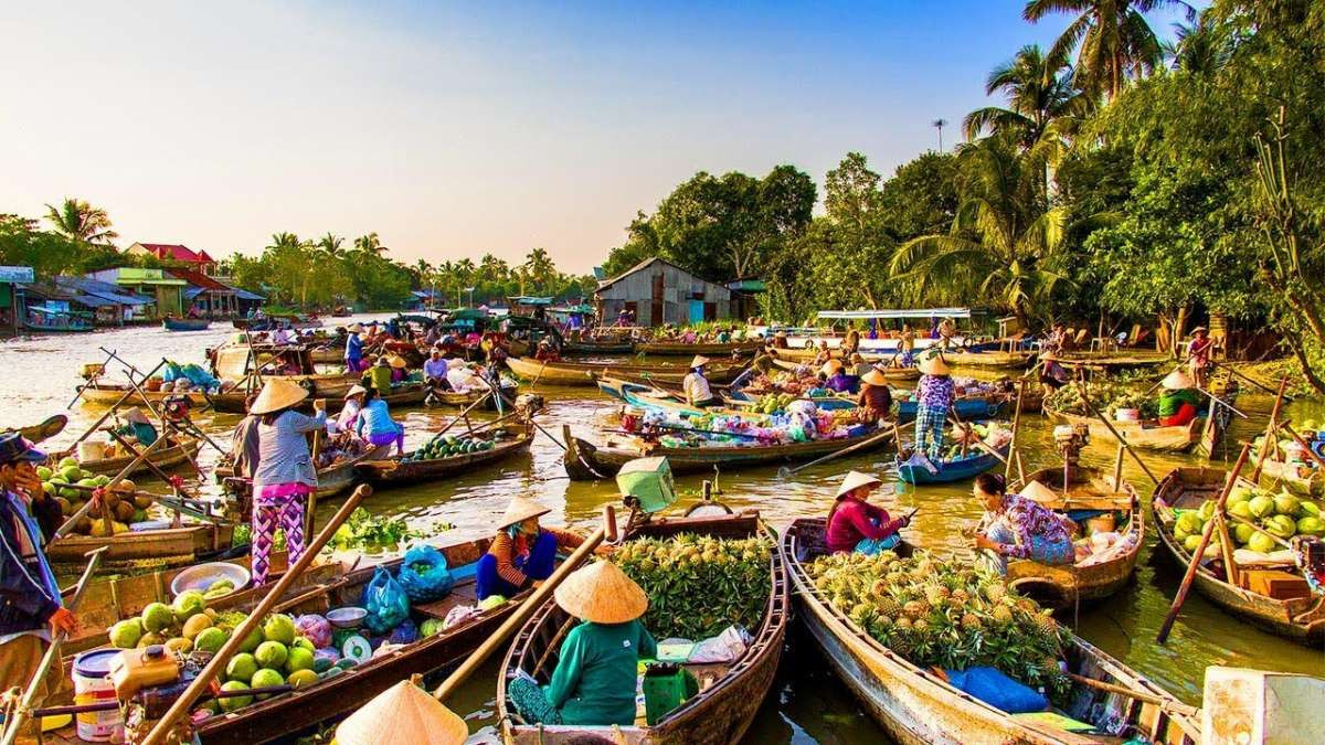 Một số tour du lịch thiếu hướng dẫn viên trong ngày 29/4. Ảnh: Grand Viet Tour.