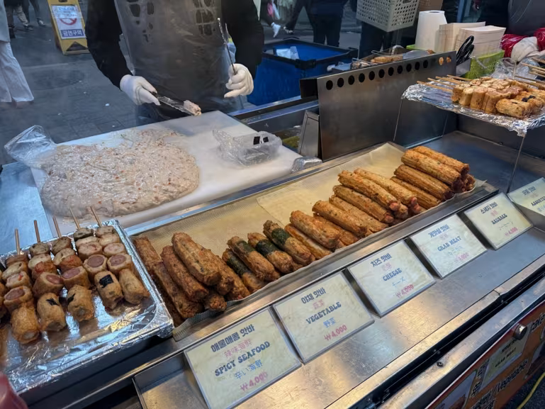 Món ăn đường phố tại Hàn Quốc.