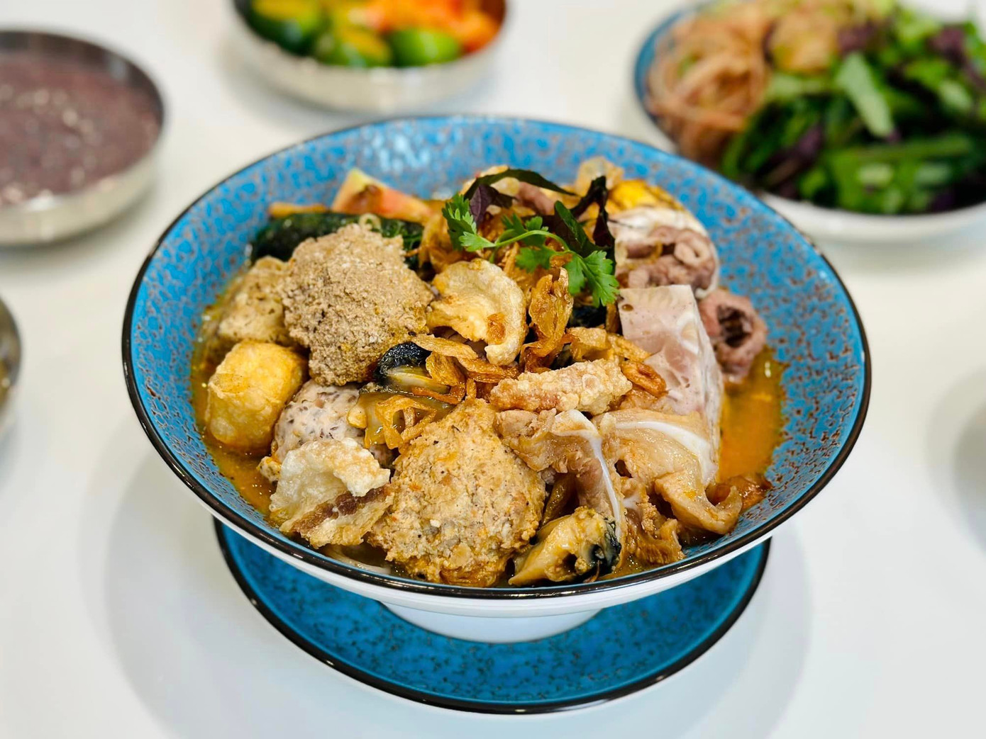 Bún riêu cua được nhận định có nguồn gốc từ miền bắc. Bún riêu cua được nhận định có nguồn gốc từ miền bắc.