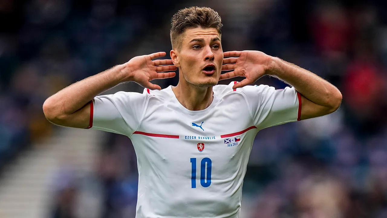 Patrik Schick sẽ là niềm hy vọng lớn nhất của Cộng hòa Séc tại VCK EURO 2024. Patrik Schick sẽ là niềm hy vọng lớn nhất của Cộng hòa Séc tại VCK EURO 2024.