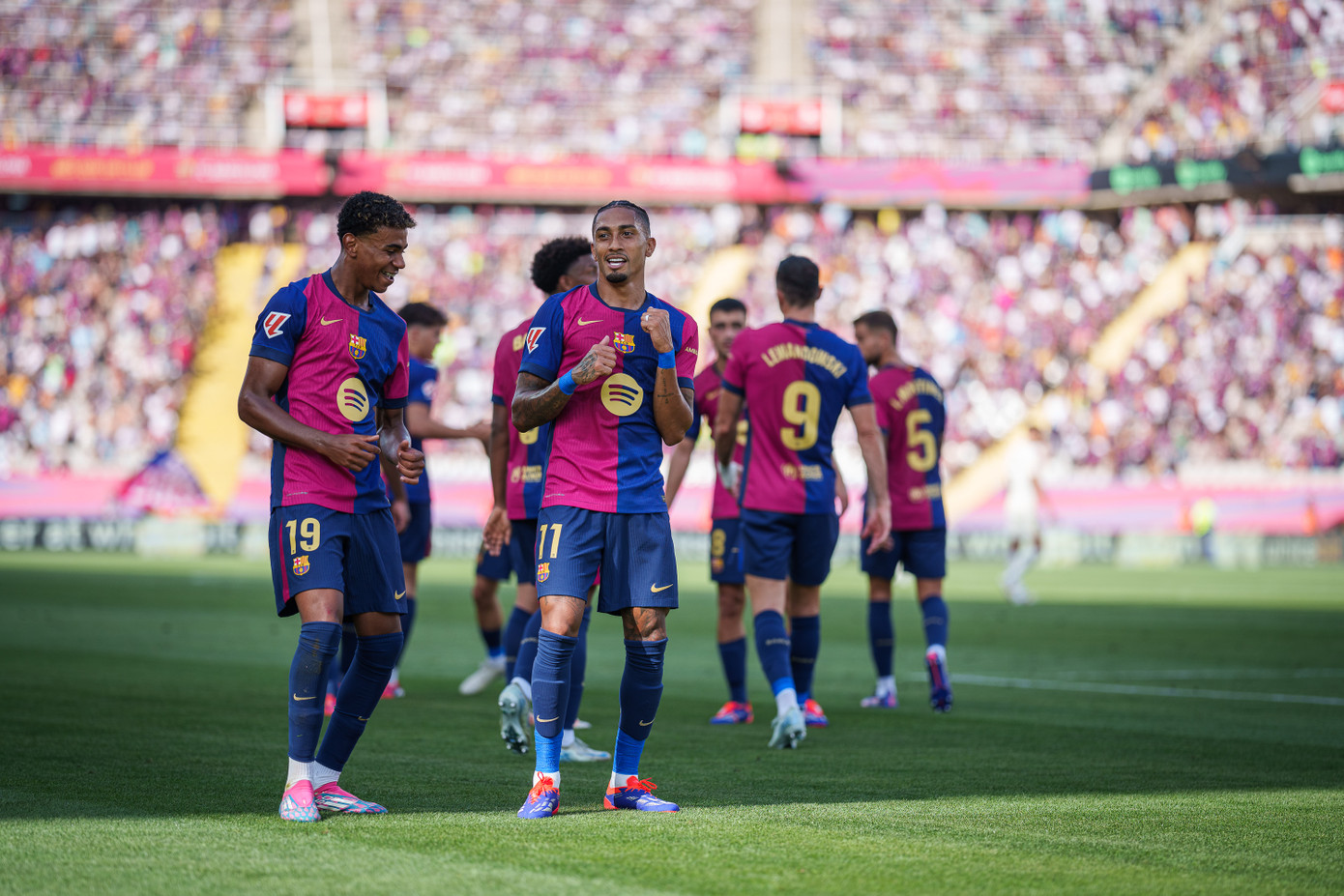 Barcelona đè bẹp Real Valladolid 7-0 tại vòng 4 La Liga 2024/2025.