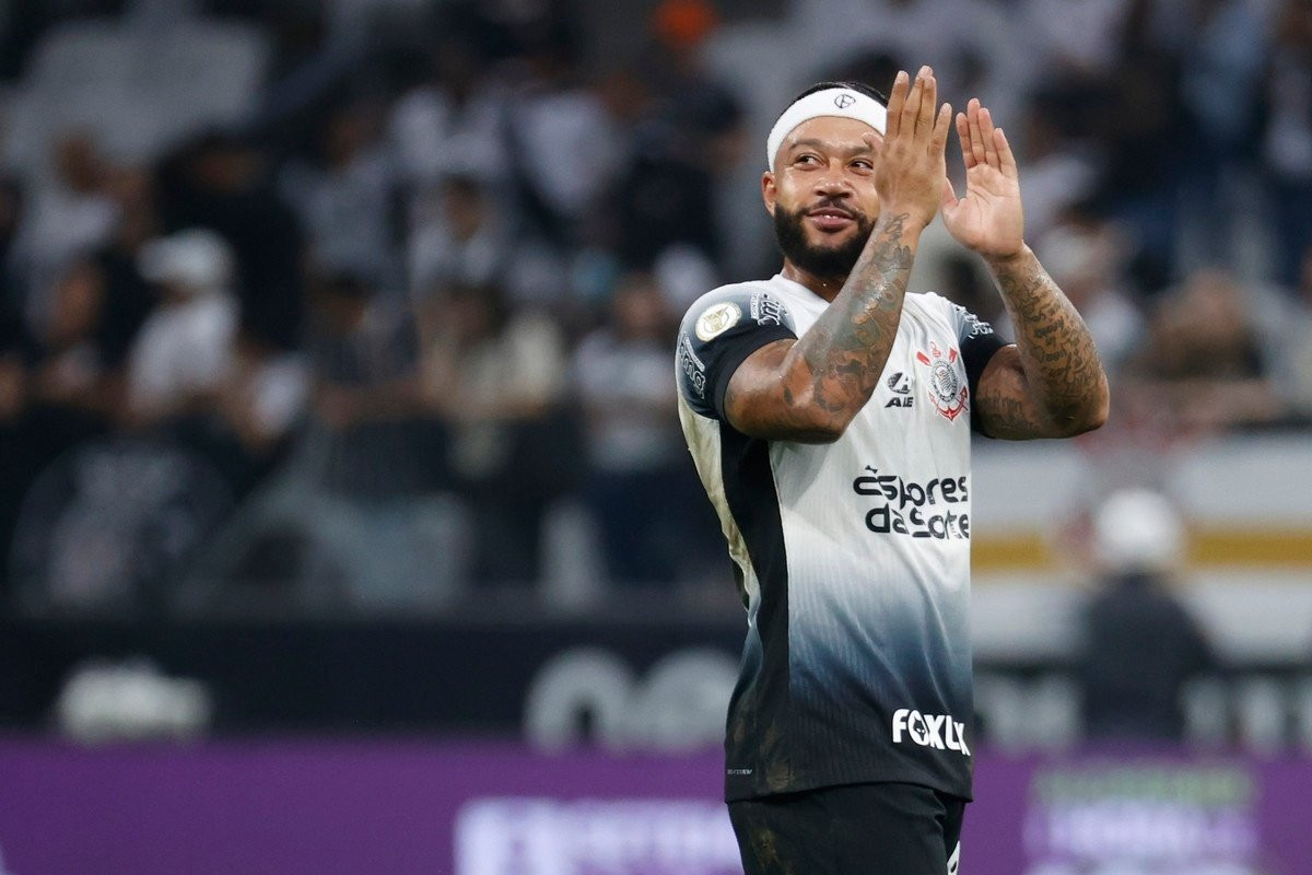 Depay có thể bị Corinthians chấm dứt hợp đồng chỉ sau 1 tháng gia nhập.