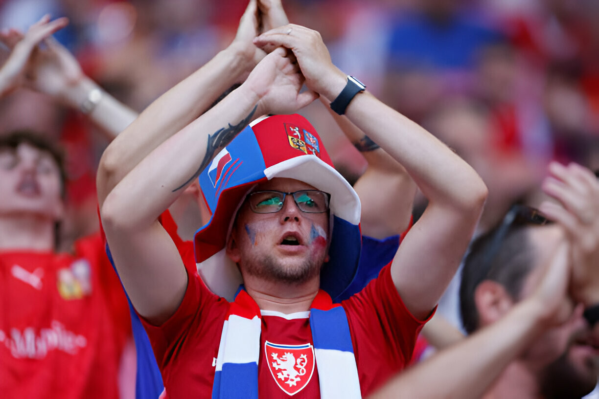 Bồ Đào Nha thắng ngược Séc trong ngày Ronaldo im tiếng ảnh 11 Bồ Đào Nha thắng ngược Séc trong ngày Ronaldo im tiếng ảnh 11