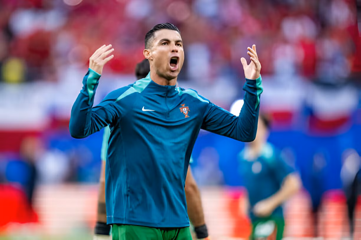 Bồ Đào Nha thắng ngược Séc trong ngày Ronaldo im tiếng ảnh 12