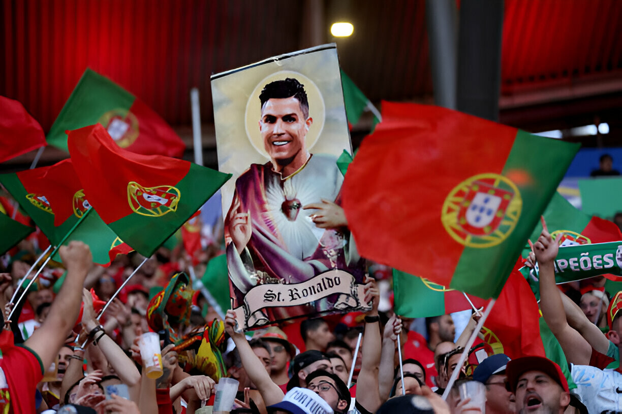 Bồ Đào Nha thắng ngược Séc trong ngày Ronaldo im tiếng ảnh 4 Bồ Đào Nha thắng ngược Séc trong ngày Ronaldo im tiếng ảnh 4