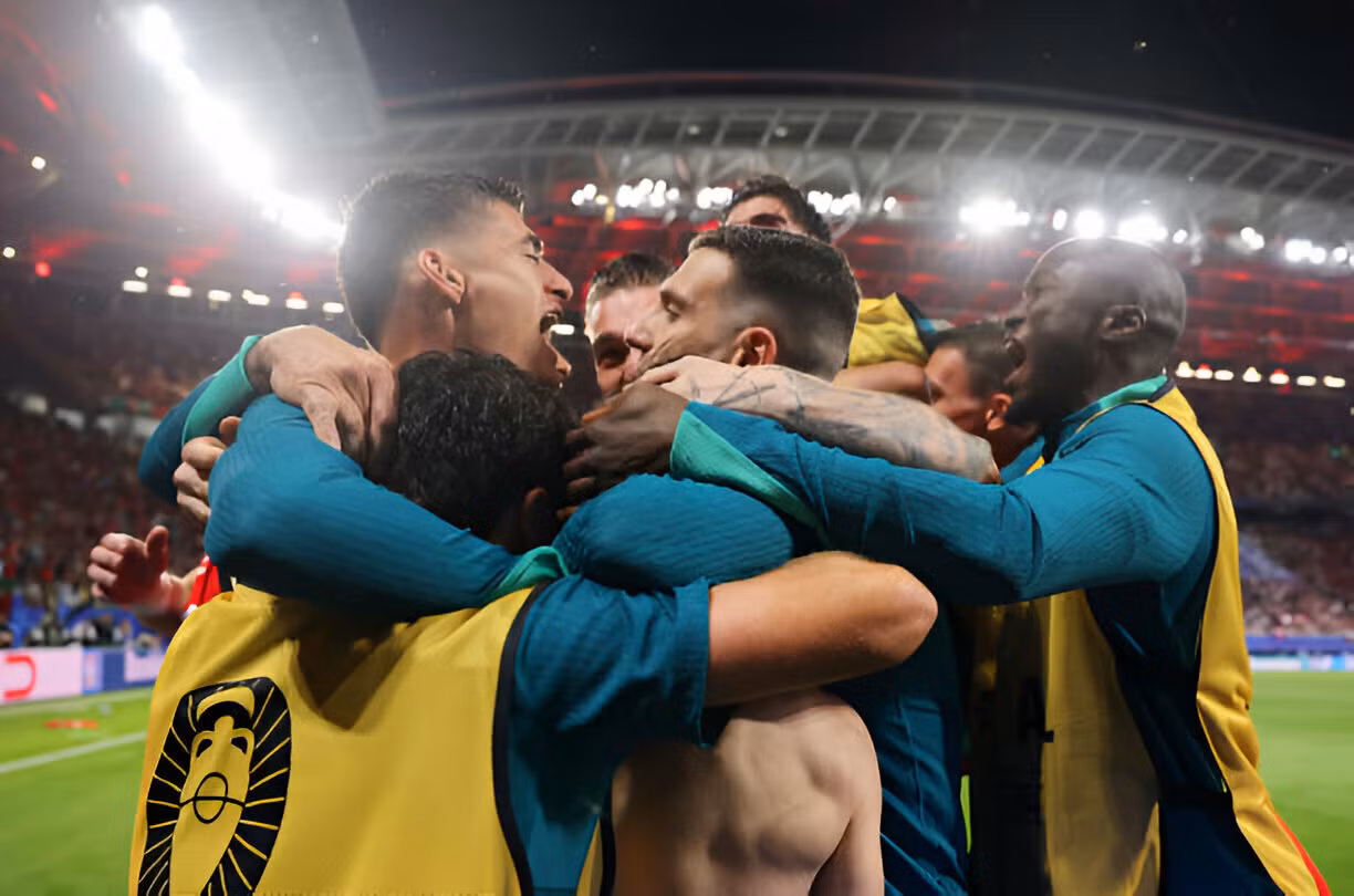 Bồ Đào Nha thắng ngược Séc trong ngày Ronaldo im tiếng ảnh 23