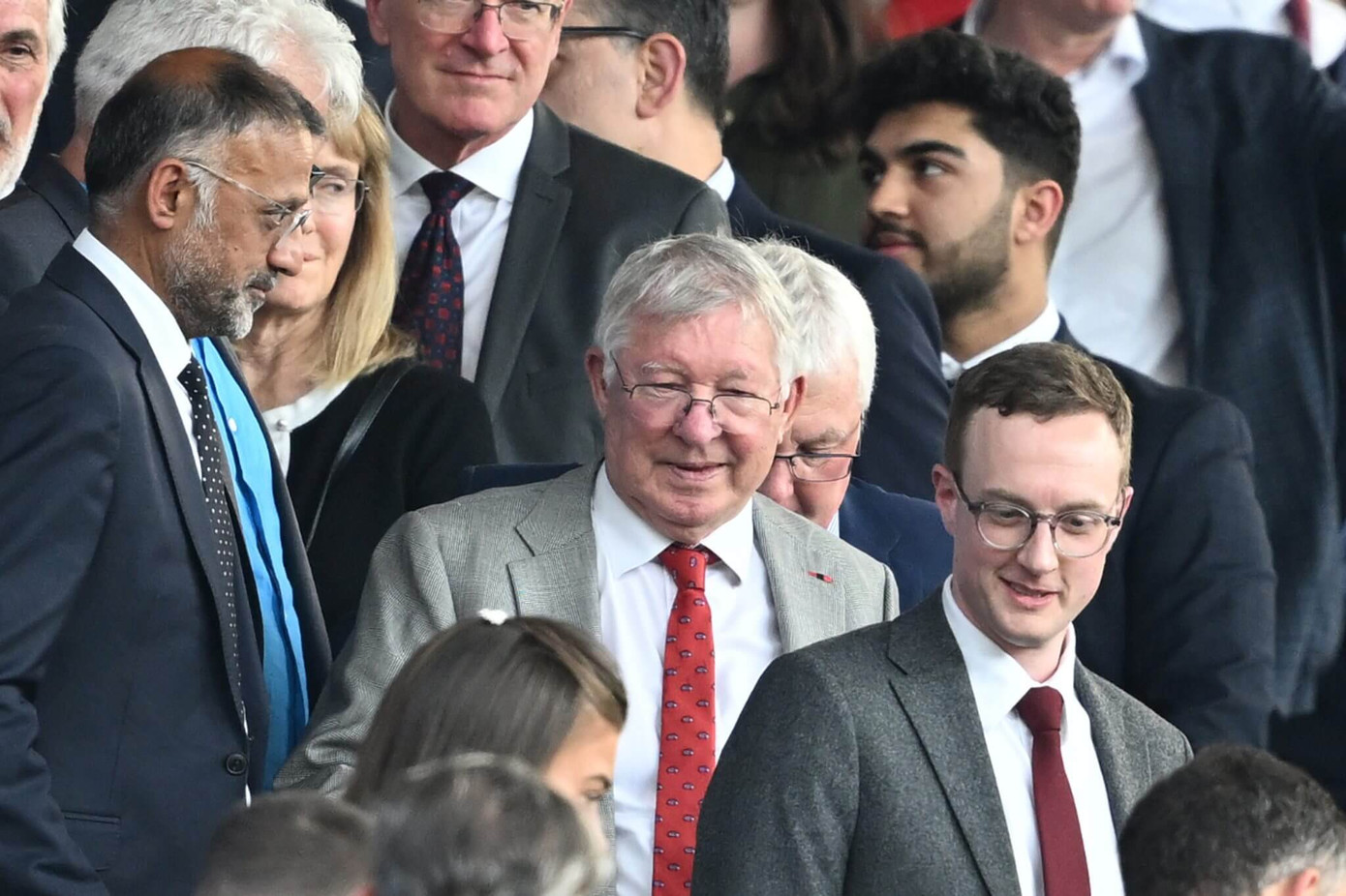 Sir Alex Ferguson dự khán trận đấu của Man United.