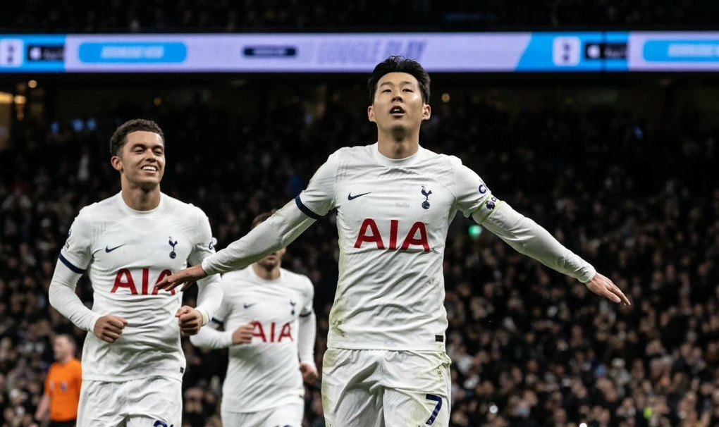 Tottenham được đánh giá cao hơn hẳn AZ Alkmaar.