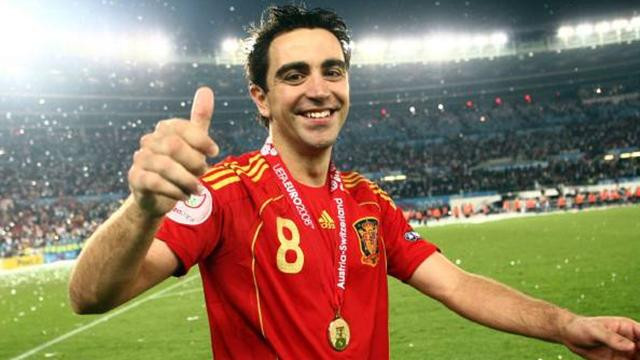 "Nhạc trưởng" Xavi là cầu thủ xuất sắc nhất EURO 2008. "Nhạc trưởng" Xavi là cầu thủ xuất sắc nhất EURO 2008.