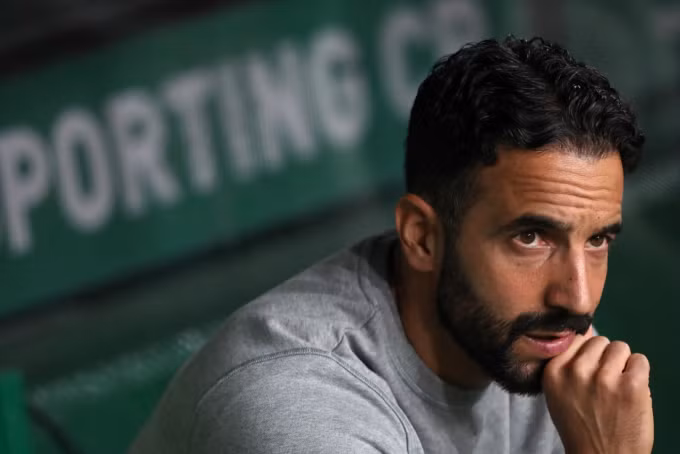 HLV Ruben Amorim được cho là đã đồng ý dẫn dắt Man United.