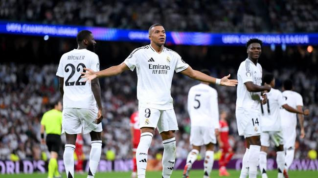 Real Madrid vẫn đang bất bại ở mùa giải 2024/2025.
