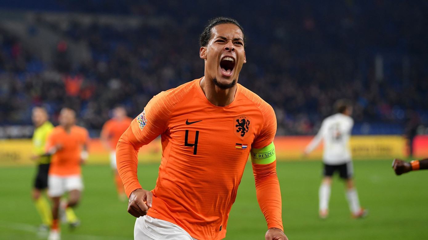 Van Dijk vẫn sẽ là thủ lĩnh nơi hàng phòng ngự của Hà Lan.