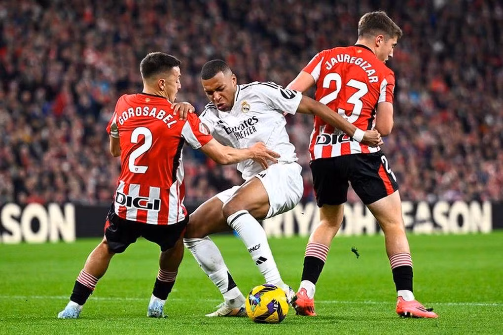 Mbappe vắng mặt trong trận đấu với Athletic Bilbao do án treo giò.