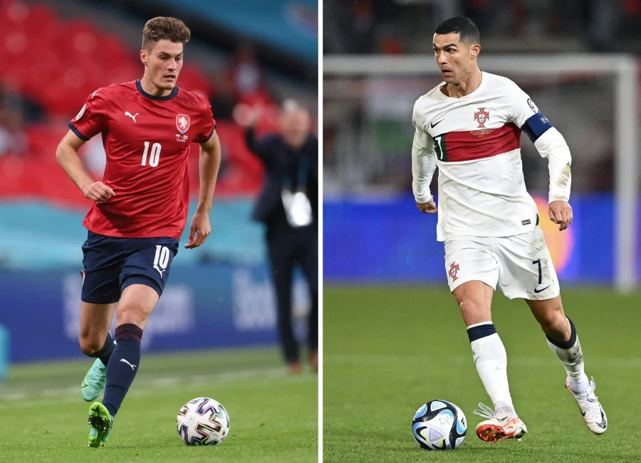 Cuộc đọ sức đáng chú ý giữa Schick và Ronaldo trên hàng tấn công. Cuộc đọ sức đáng chú ý giữa Schick và Ronaldo trên hàng tấn công.