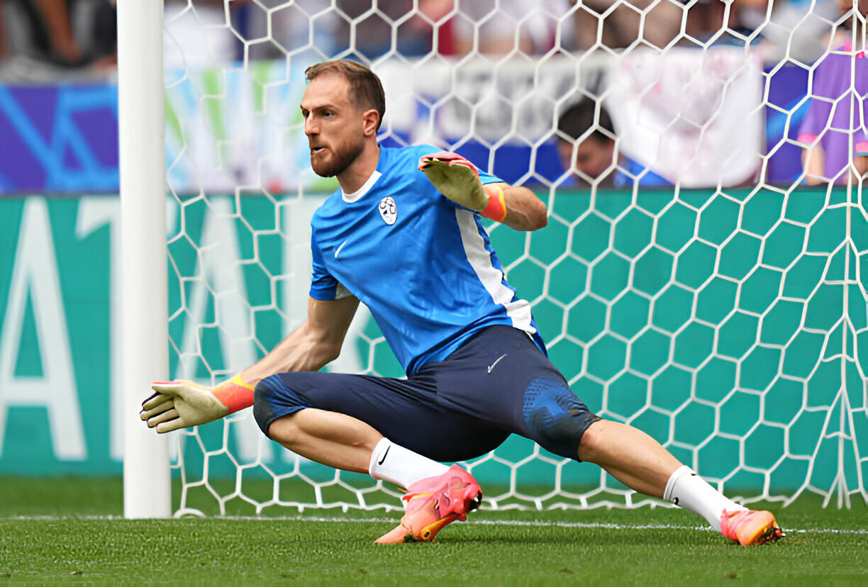 Serbia thoát thua Slovenia nhờ bàn thắng phút 90+5 ảnh 9