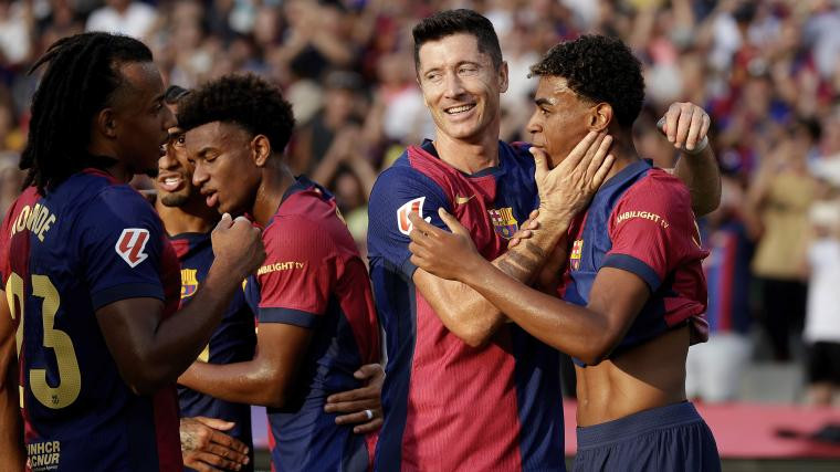 Barcelona được đánh giá cao hơn Real Sociedad. Barcelona được đánh giá cao hơn Real Sociedad.