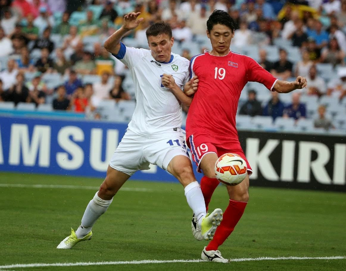 Hai đội từng nhiều lần đối đầu trong quá khứ. Đa số các chiến thắng thuộc về Uzbekistan.