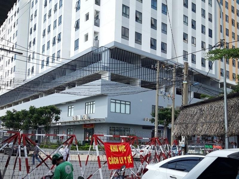 Phong tỏa chung cư liên quan ca dương tính với SARS-CoV-2 Phong tỏa chung cư liên quan ca dương tính với SARS-CoV-2