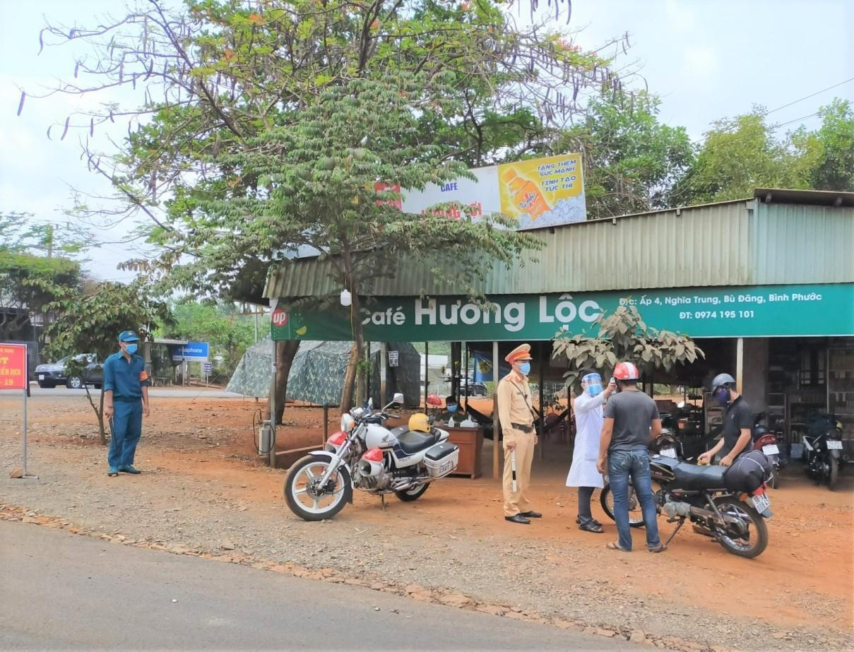 Một chốt kiểm dịch trên địa bàn huyện Bù Đăng, tỉnh Bình Phước