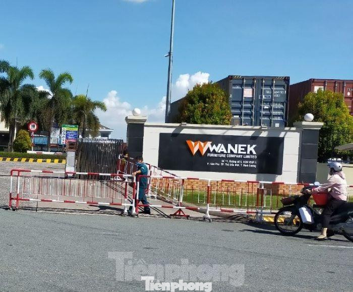 Tạm thời phong tỏa công ty