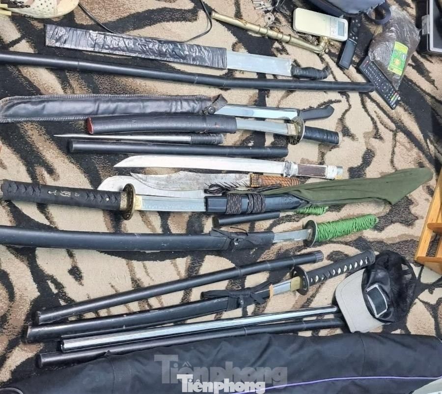 Vũ khí phát hiện trong căn nhà chứa ma túy Vũ khí phát hiện trong căn nhà chứa ma túy