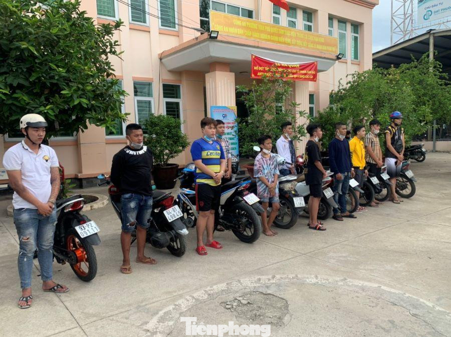 Nhóm quái xế bị bắt