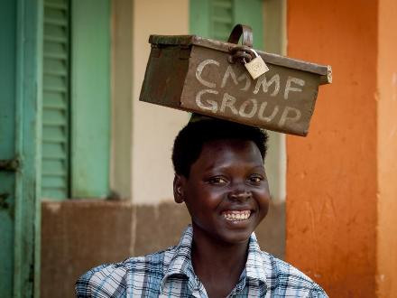 "Nụ cười" - Oddvar Paulsen (Uganda).