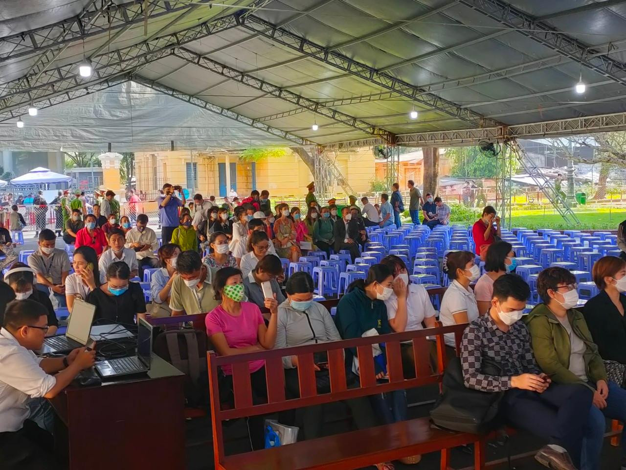 Theo TAND TPHCM, do số lượng bị hại lên đến 4.500 người nên trong các ngày xét xử, lượng bị hại sẽ chia ra trong nhiều ngày theo từng dự án của Công ty Alibaba để tránh mất thời gian đi lại và tòa cũng không bị quá tải.