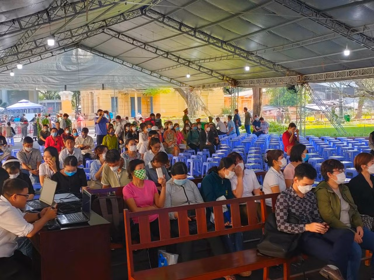 Theo TAND TPHCM, do số lượng bị hại lên đến 4.500 người nên trong các ngày xét xử, lượng bị hại sẽ chia ra trong nhiều ngày theo từng dự án của Công ty Alibaba để tránh mất thời gian đi lại và tòa cũng không bị quá tải.