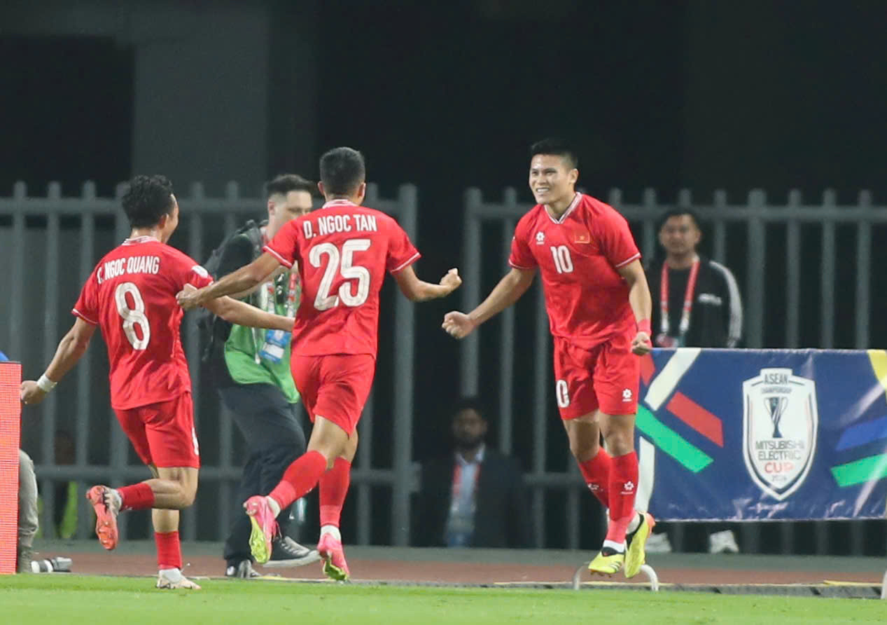 Đánh bại Thái Lan 3-2, tuyển Việt Nam đăng quang ASEAN Cup 2024 xứng đáng ảnh 22 Đánh bại Thái Lan 3-2, tuyển Việt Nam đăng quang ASEAN Cup 2024 xứng đáng ảnh 22