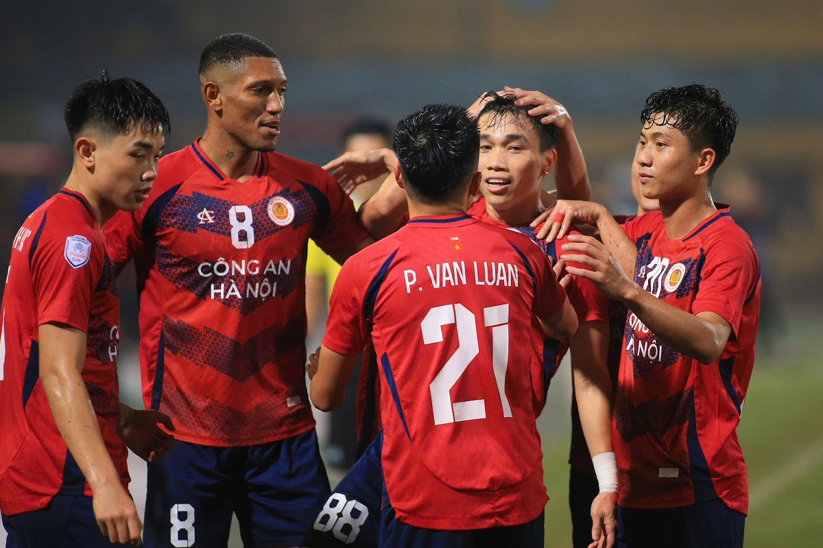 CLB Công an Hà Nội toàn thắng tại Cúp C1 Đông Nam Á CLB Công an Hà Nội toàn thắng tại Cúp C1 Đông Nam Á