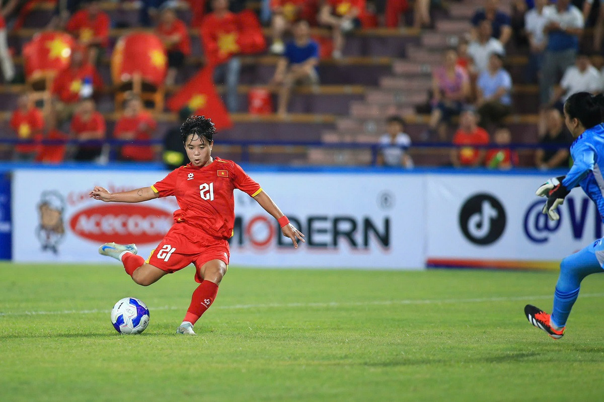 Tuyển nữ Việt Nam thắng đậm UAE, tiến sát vòng chung kết Asian Cup nữ 2026 ảnh 4