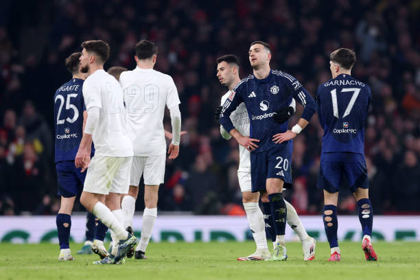 MU loại Arsenal trên chấm luân lưu ảnh 20