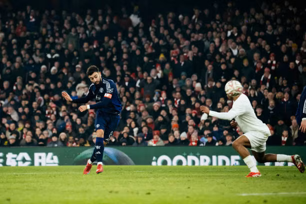 MU loại Arsenal trên chấm luân lưu ảnh 18