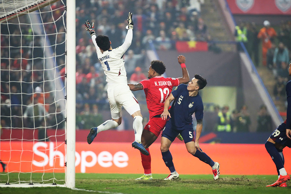 Nguyễn Xuân Son tiếp tục là niềm hy vọng lớn nhất của ĐT Việt Nam. Ảnh: Trọng Tài Nguyễn Xuân Son tiếp tục là niềm hy vọng lớn nhất của ĐT Việt Nam. Ảnh: Trọng Tài