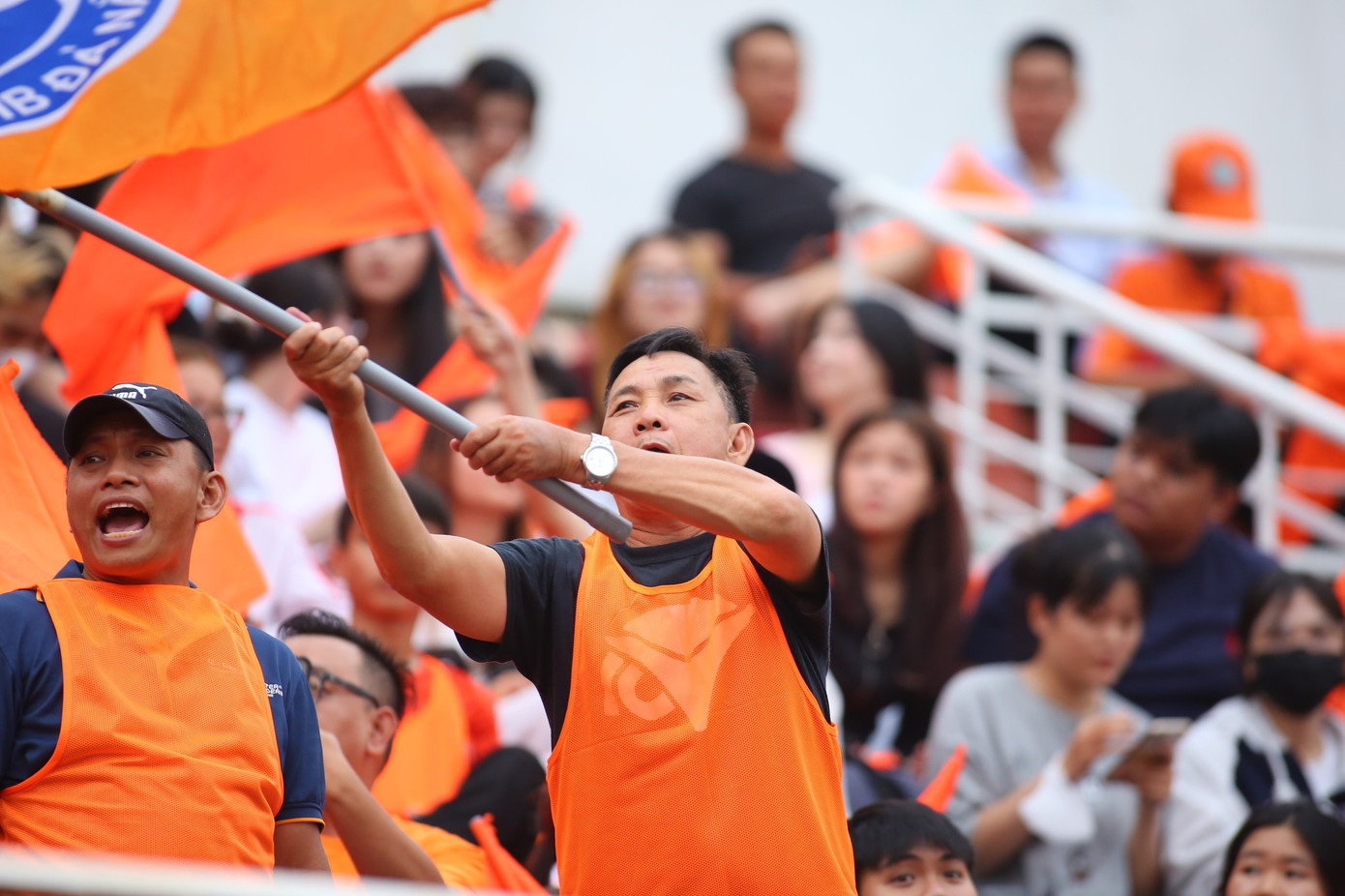 Công Phượng thua Bùi Tiến Dũng trên chấm 11m, SHB Đà Nẵng trụ hạng V-League ảnh 3